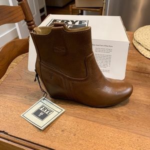 Frye Carson Wedge Boot